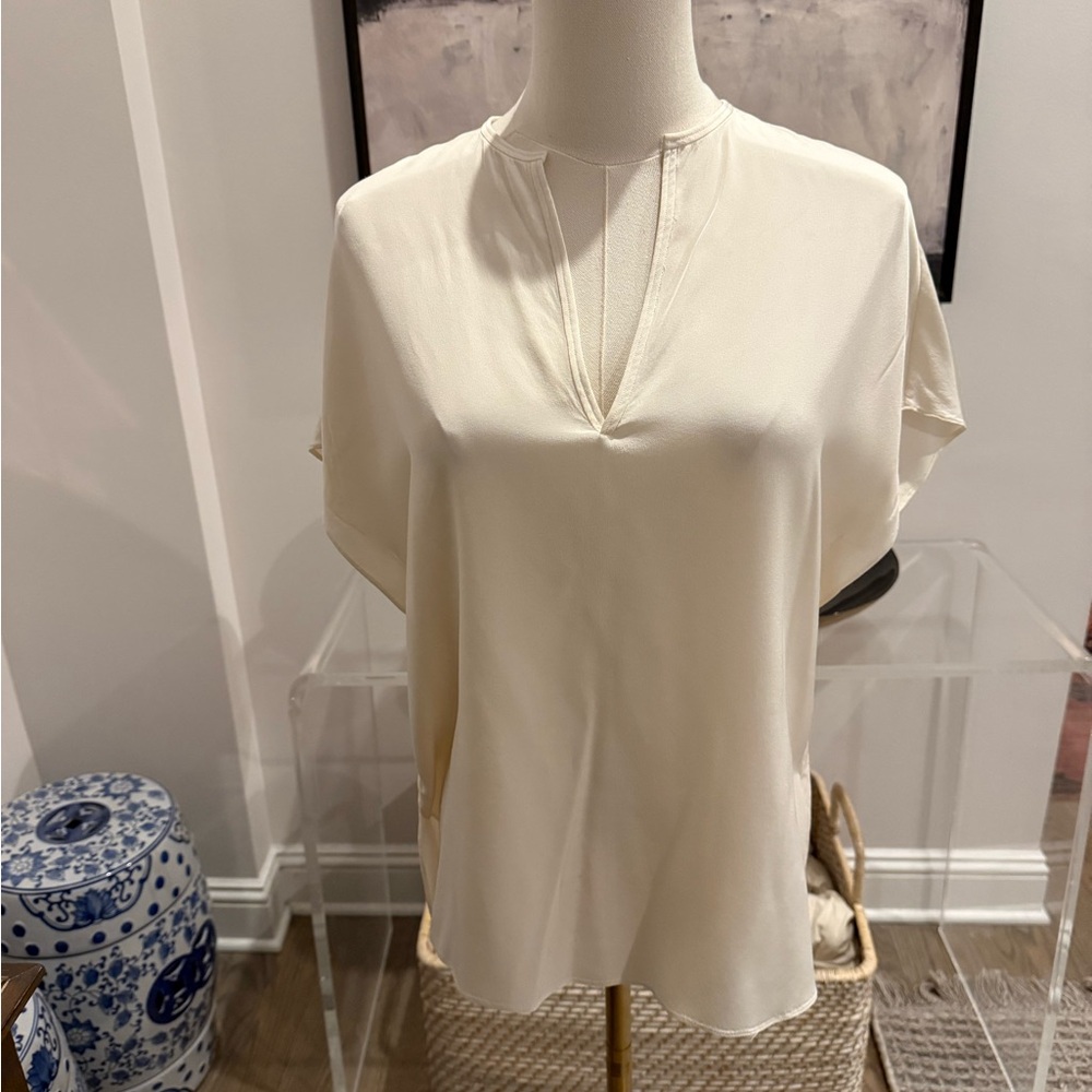 Vince Cream Short Sleeve Blouse with Mandarin Collar -XS - Picture 2 of 5